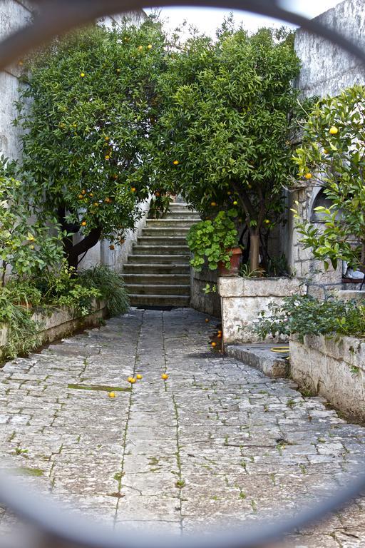 Masseria Vagone Macchia di Monte Luaran gambar